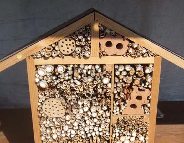 Wildbienenhotel bauen - Lebensraum für Wildbienen